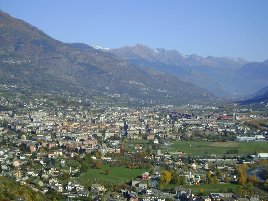 La Maison Nouva 1977 Aosta Buitenkant foto